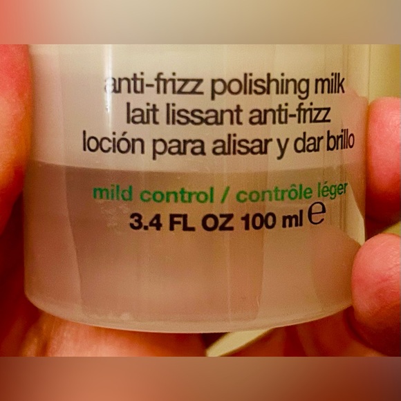 Redken Outshine 01 Anti-Frizz Polishing Milk (New) 3.4 oz. - Picture 2 of 4